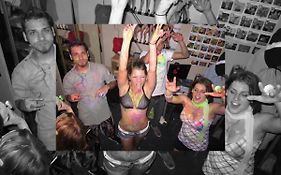 Youth Open Mind Under 40 - dress code free for an exciting stay - Free bed for Volunteers
